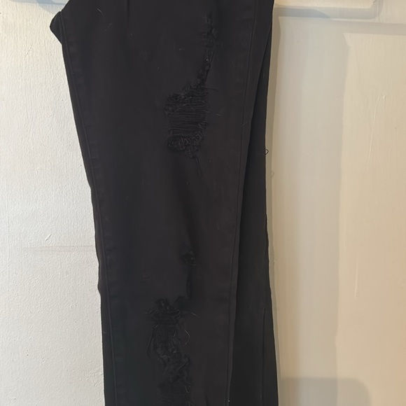 Kancan Stylish Black Distressed Jeans - Picture 6 of 7